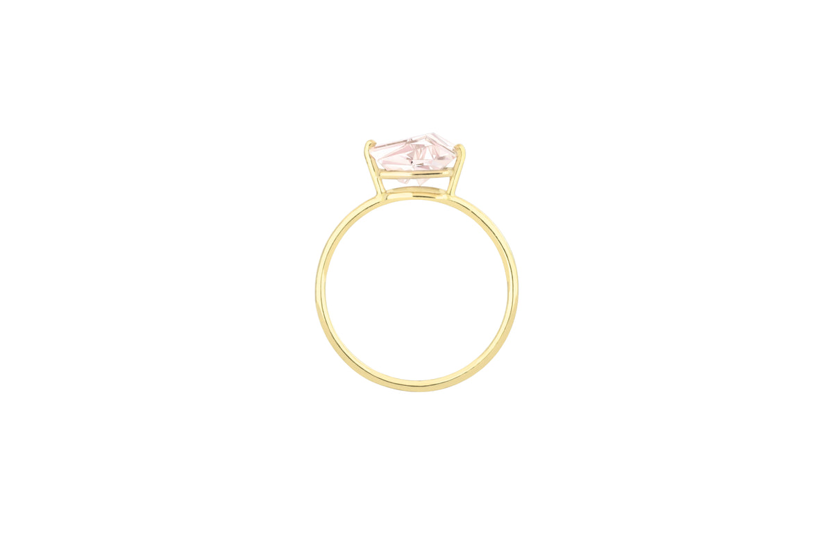 KLAR ring in 18k yellow gold, morganite