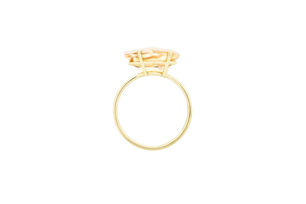 KLAR ring in 18k yellow gold, citrine