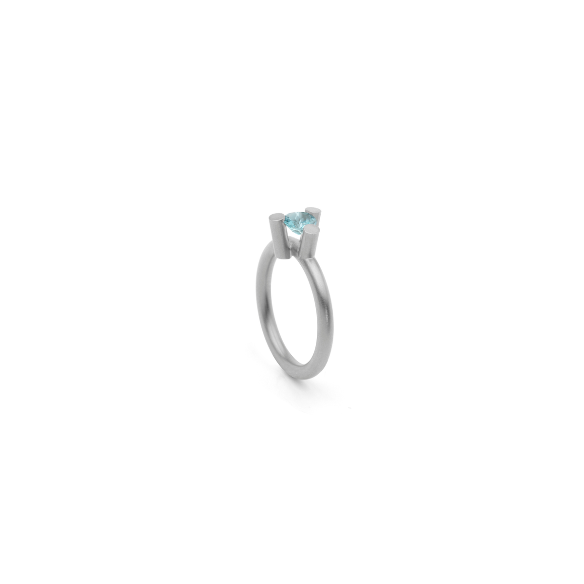 TRIN ring in platinum 950, aquamarine