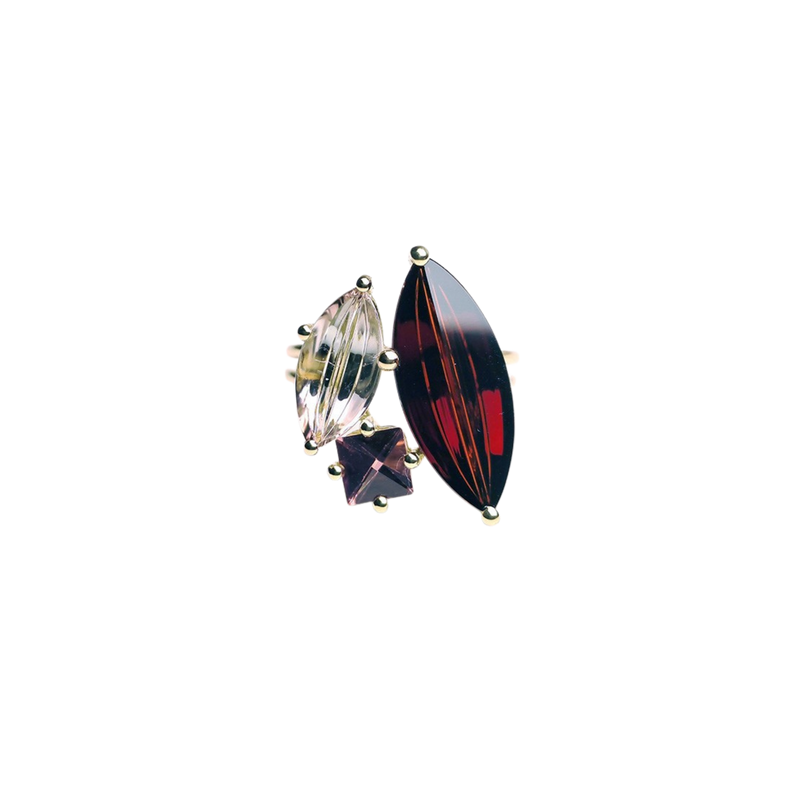 KLAR OOAK ring in 18k yellow gold, garnet and tourmalines